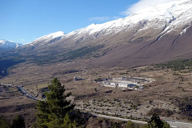 Laboratori nazionali del Gran Sasso, Assergi