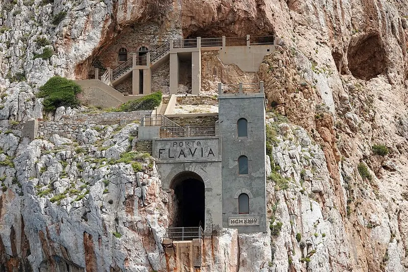 Porto Flavia, Iglesias