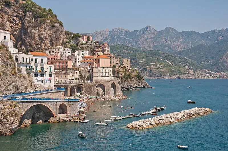 Atrani, Costiera amalfitana