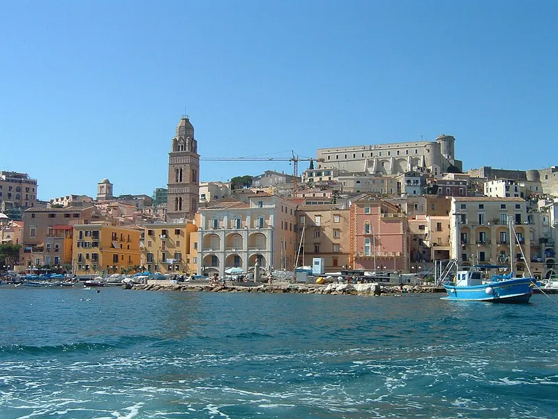 Gaeta medievale, Golfo di Gaeta