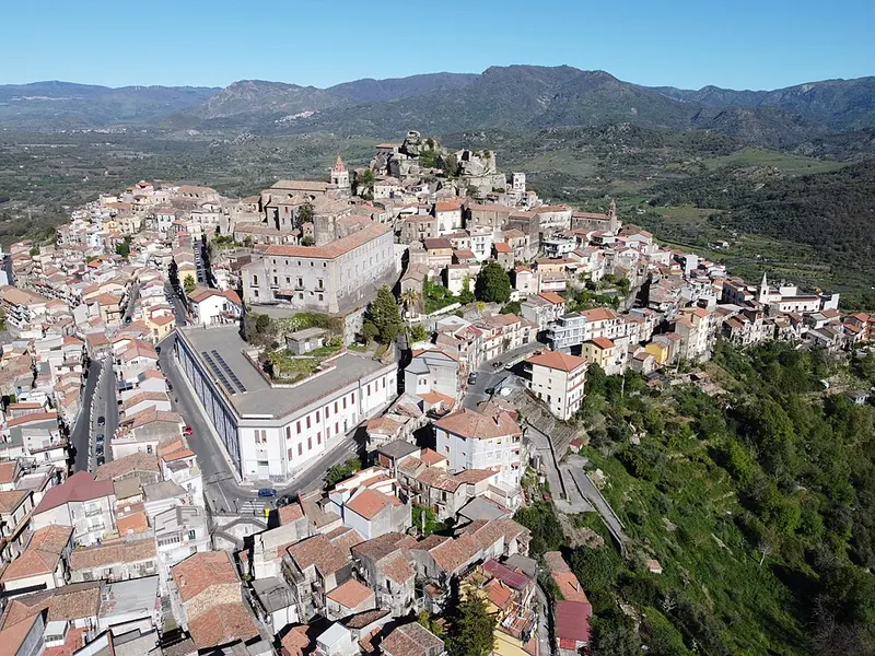 Castiglione di Sicilia, Valle dell'Alcantara