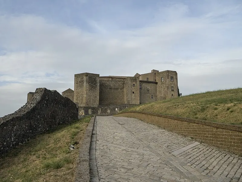 Castello di Melfi, Melfi