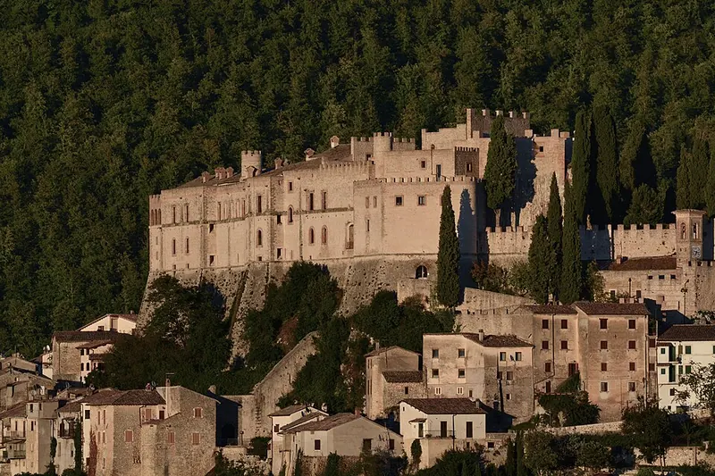 Castello di Rocca Sinibalda, Rocca Sinibalda