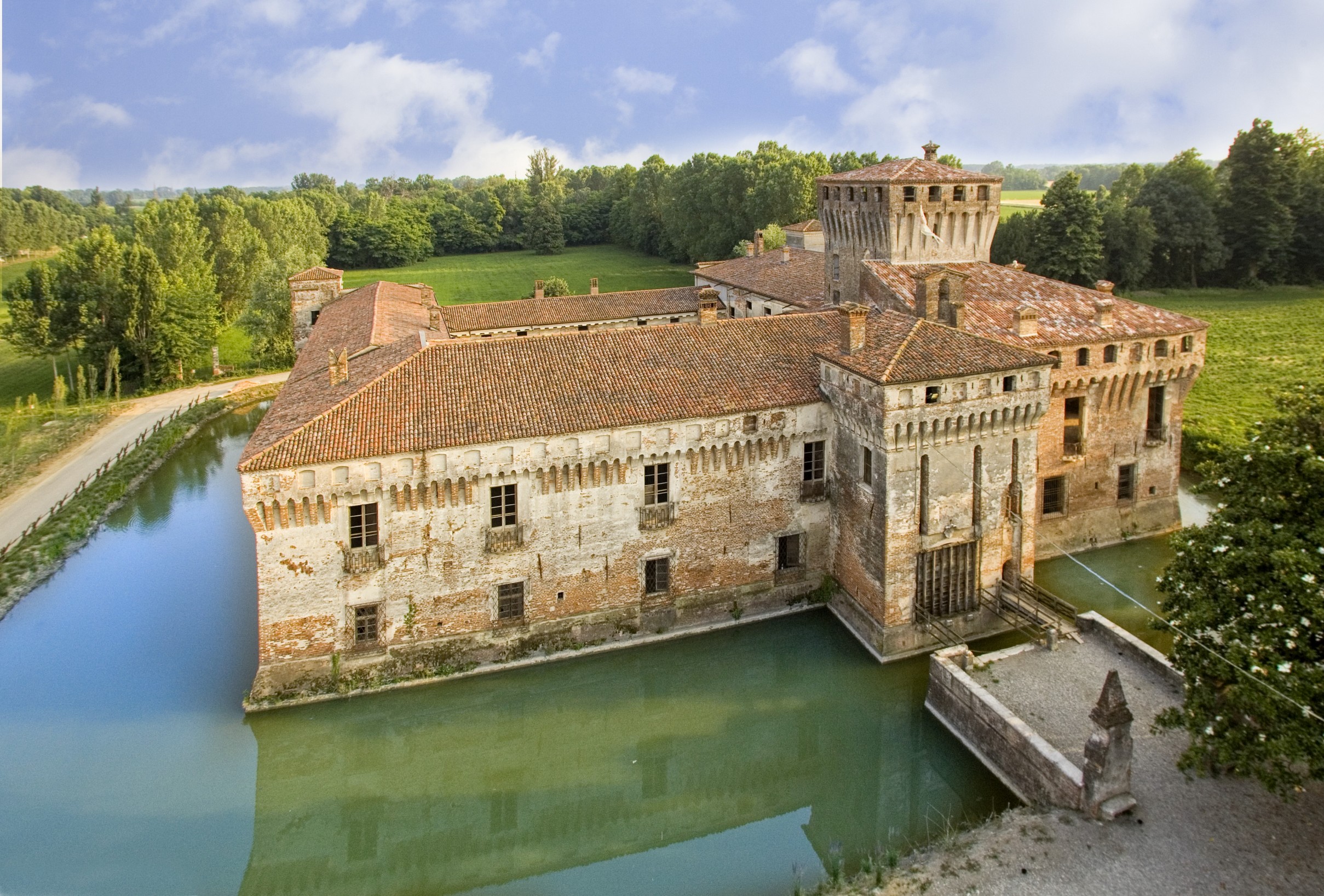 Castello di Padernello, Borgo San Giacomo