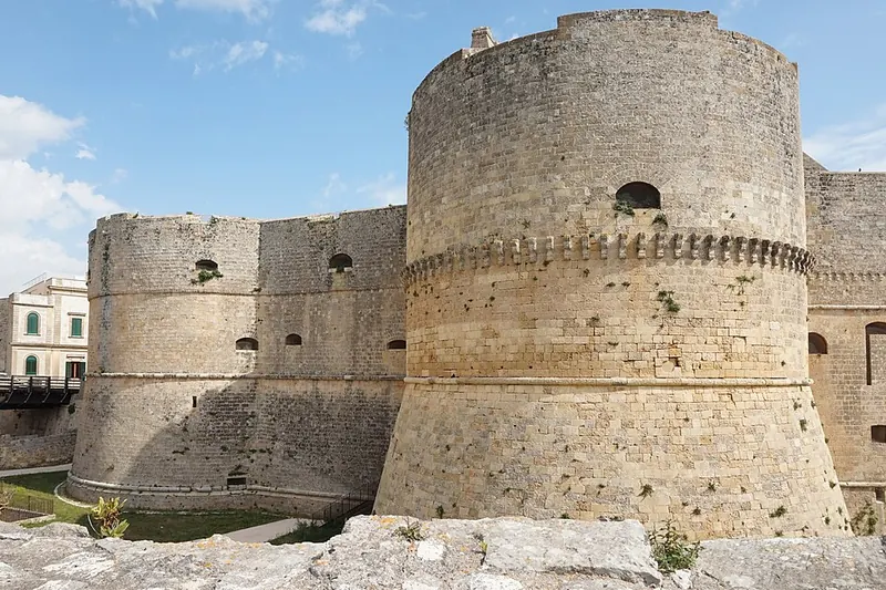 Castello di Otranto, Otranto
