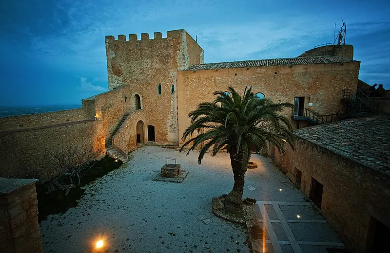 Castello Chiaramontano di Naro, Naro