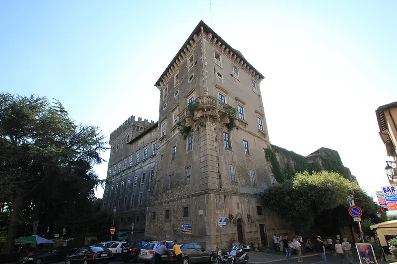 Castello di Giove, Giove