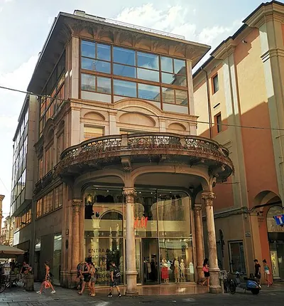 La Palazzina Majani in via Indipendenza a Bologna