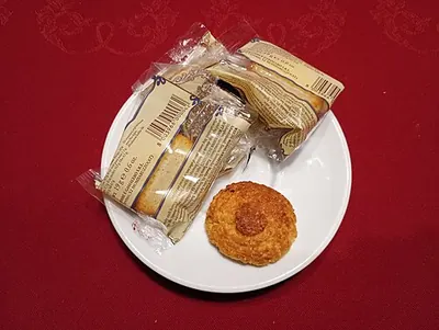 Amaretti di Mombaruzzo incartati