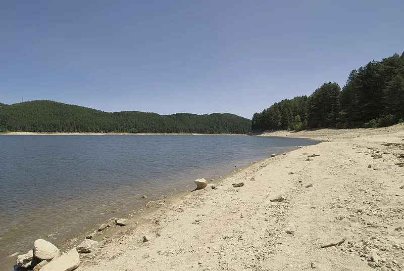 Lago Ampollino, Cotronei