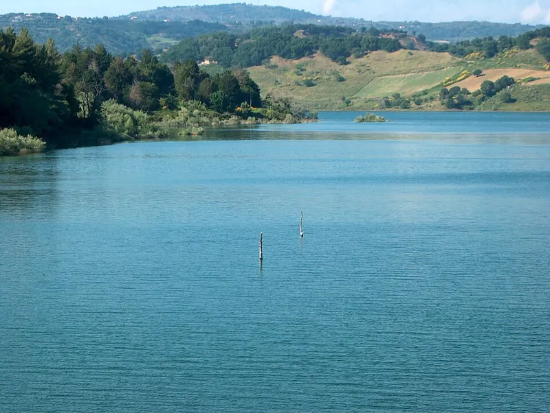 Lago Angitola, Maierato