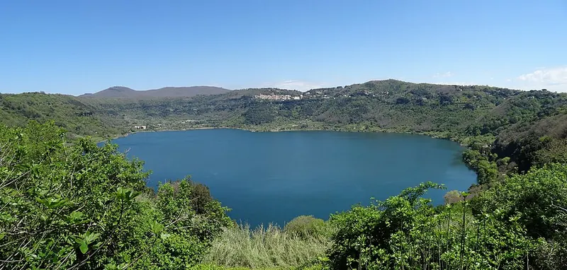 Lago di Nemi, Nemi