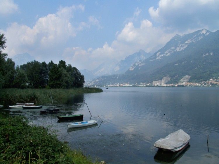 Lago di Garlate visto da Garlate