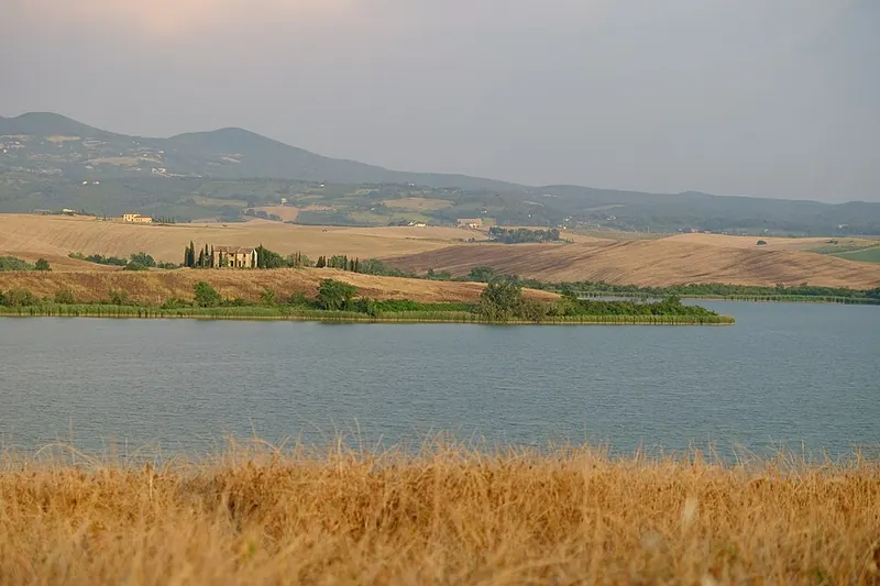 Il lago di Santa Luce