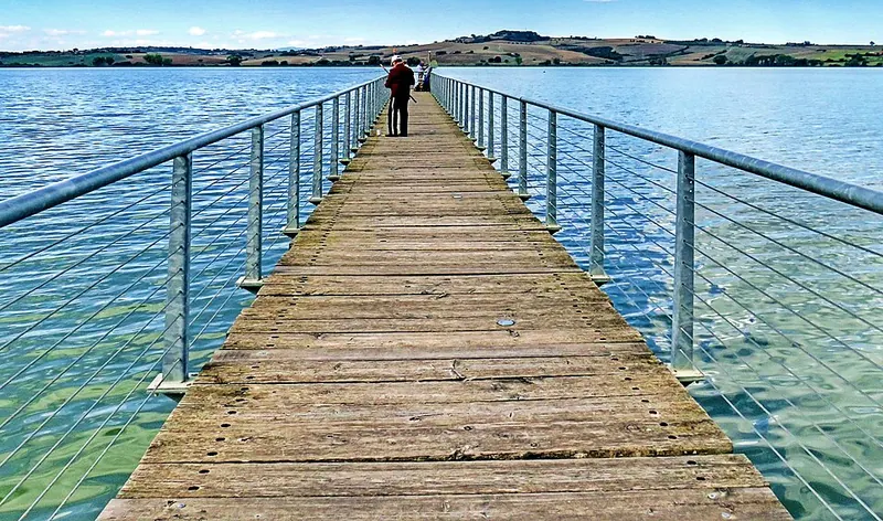 Il pontile sul lago di Chiusi