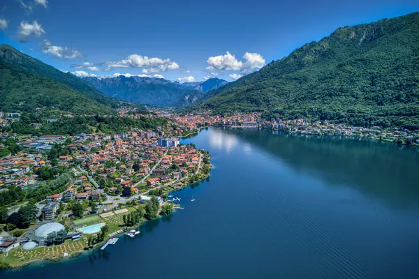 Omegna sulle rive del Lago d'Orta