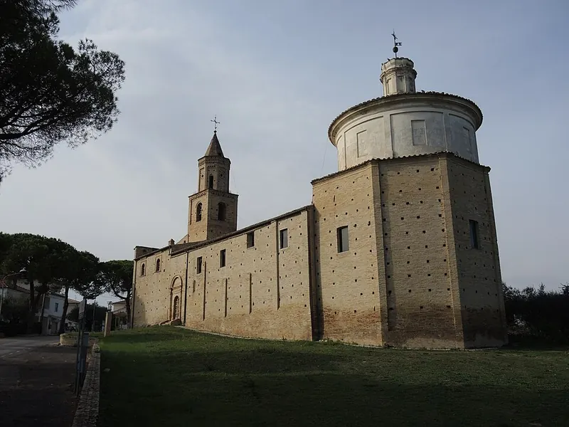 Chiesa di Santa Maria in Piano, Loreto Aprutino