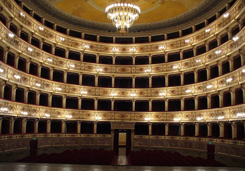 Teatro dell'Aquila, Fermo