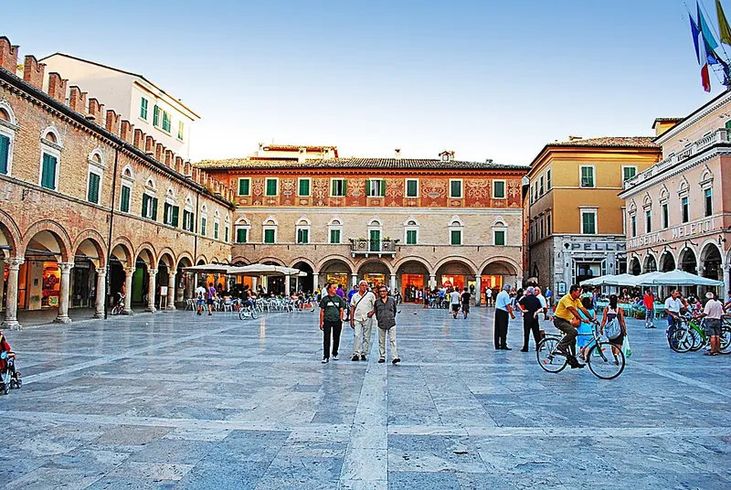Piazza del Popolo, Ascoli Piceno