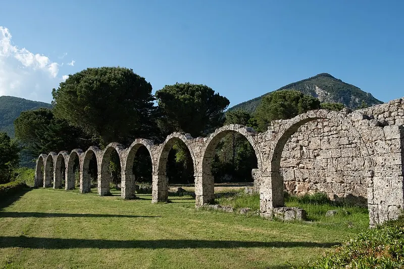 Abbazia di San Vincenzo al Volturno, Rocchetta a Volturno