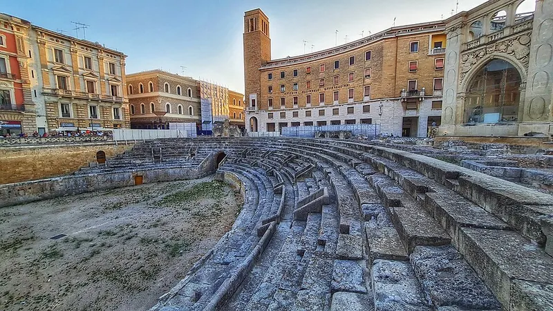 Anfiteatro romano di Lecce, Lecce