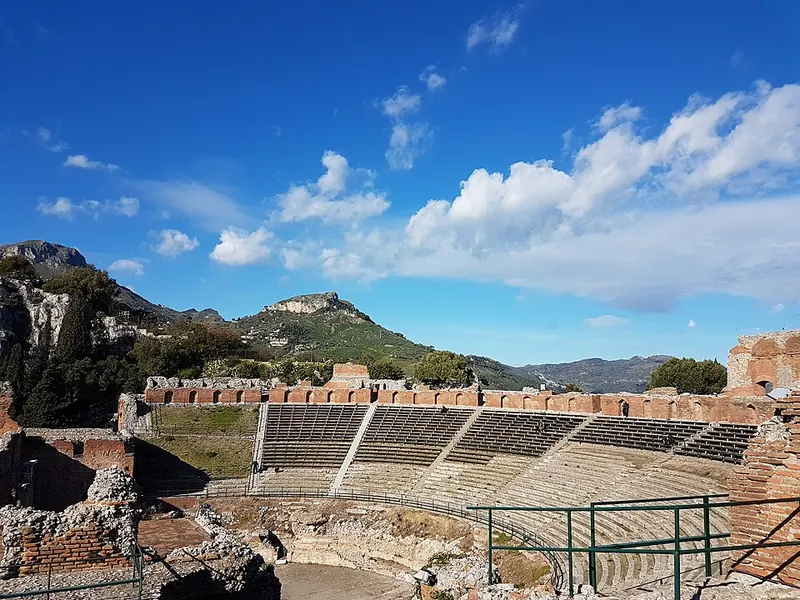 Teatro antico di Taormina, Taormina