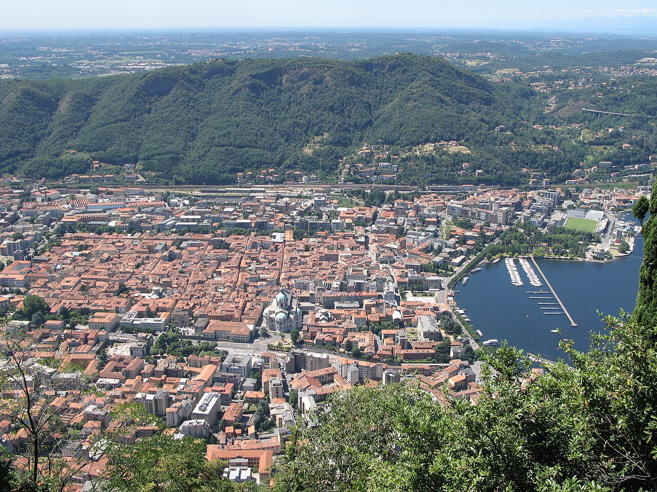 Como e le colline del Parco Regionale Spina Verde