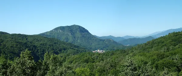 Il Monte Fenera visto da Valduggia