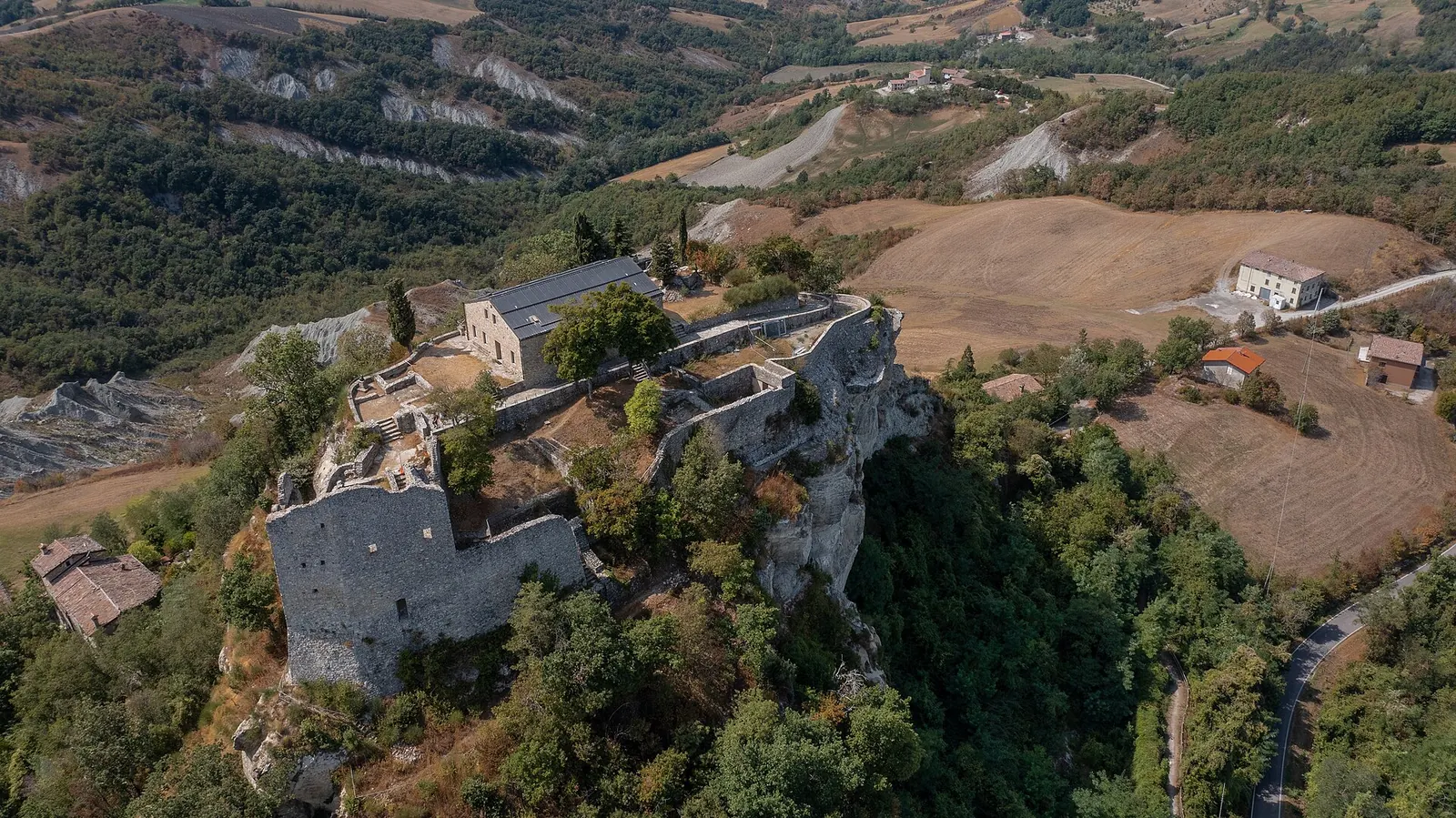 Castello di Canossa, fortezza medievale della Val d'Enza