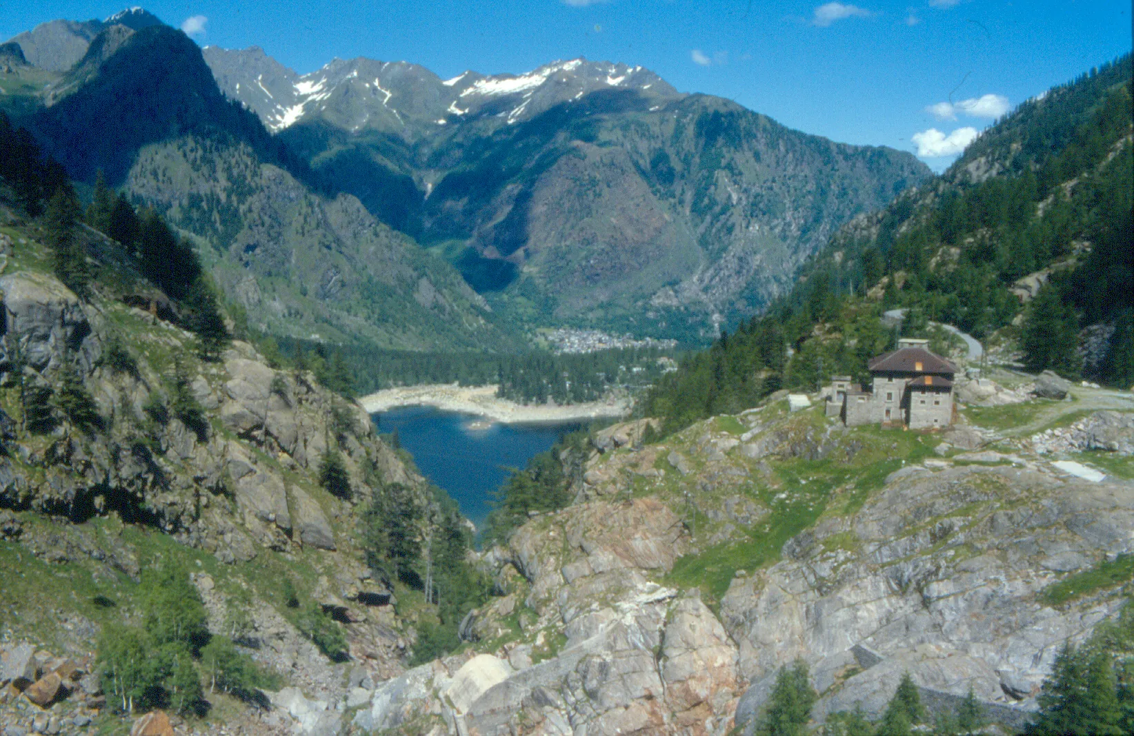 Il Lago di Antrona visto dalla diga di Campliccioli
